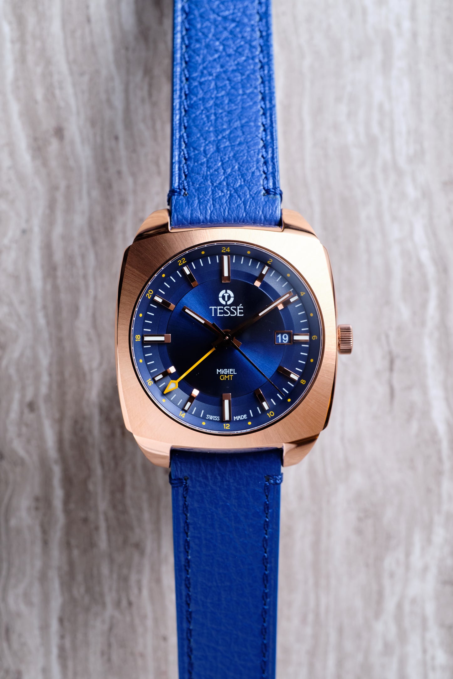 Michel GMT - Orangina Rose