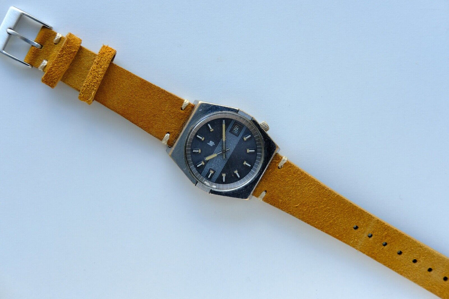 1975 - Lip automatic wristwatch